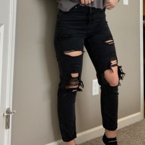 Black American Eagle Mom Jeans